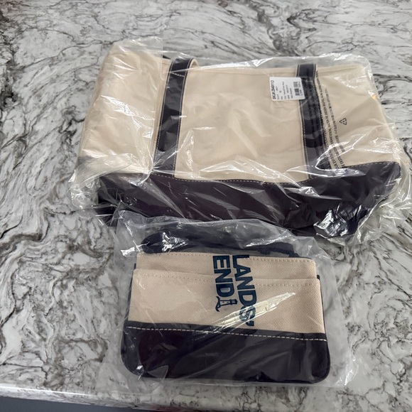 Lands' End Navy and Cream Canvas Tote - Picture 2 of 7